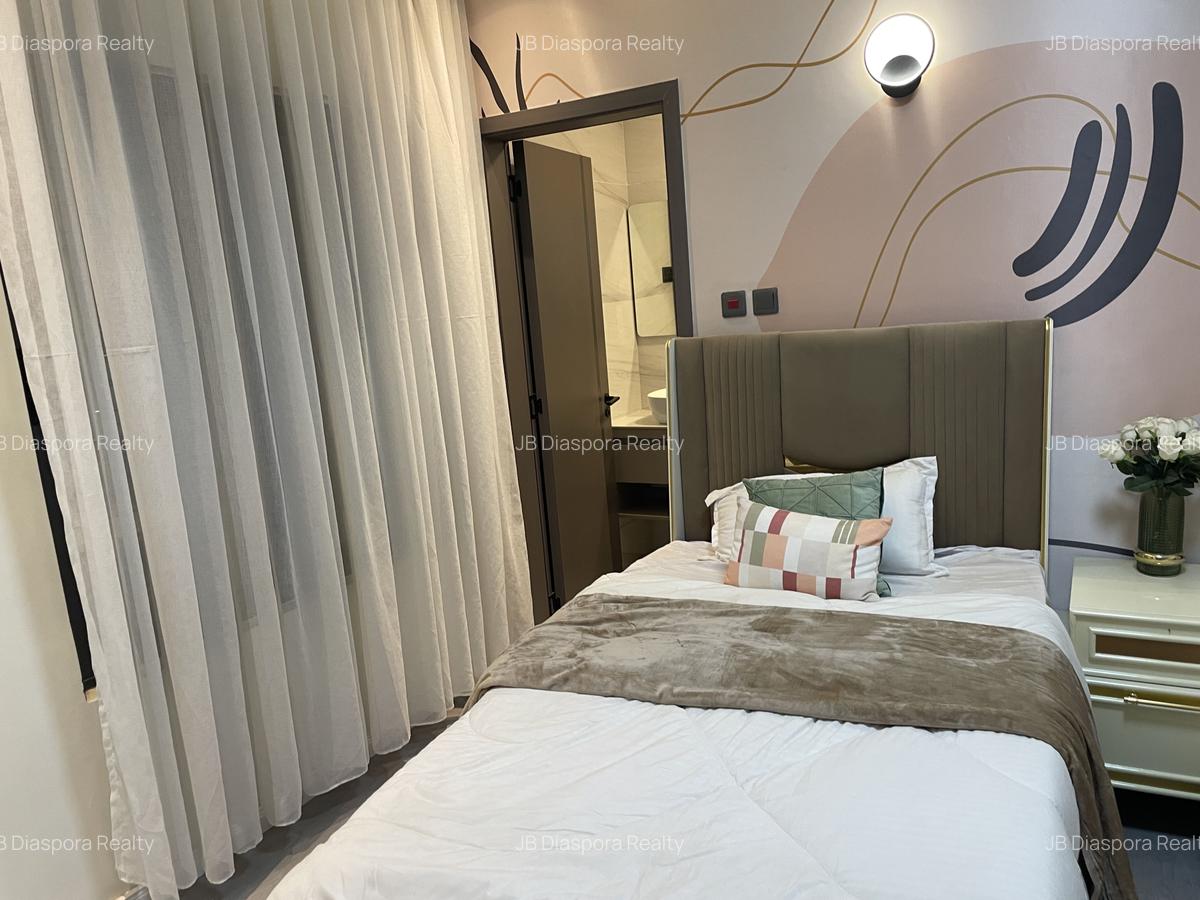 4 Bed Apartment with En Suite at Parklands - 10