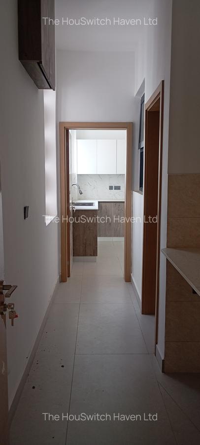 3 Bed Apartment with En Suite at Brookside Gardens - 5