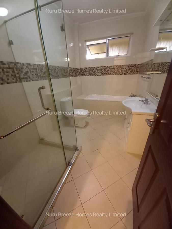 3 Bed Apartment with En Suite in Brookside - 20
