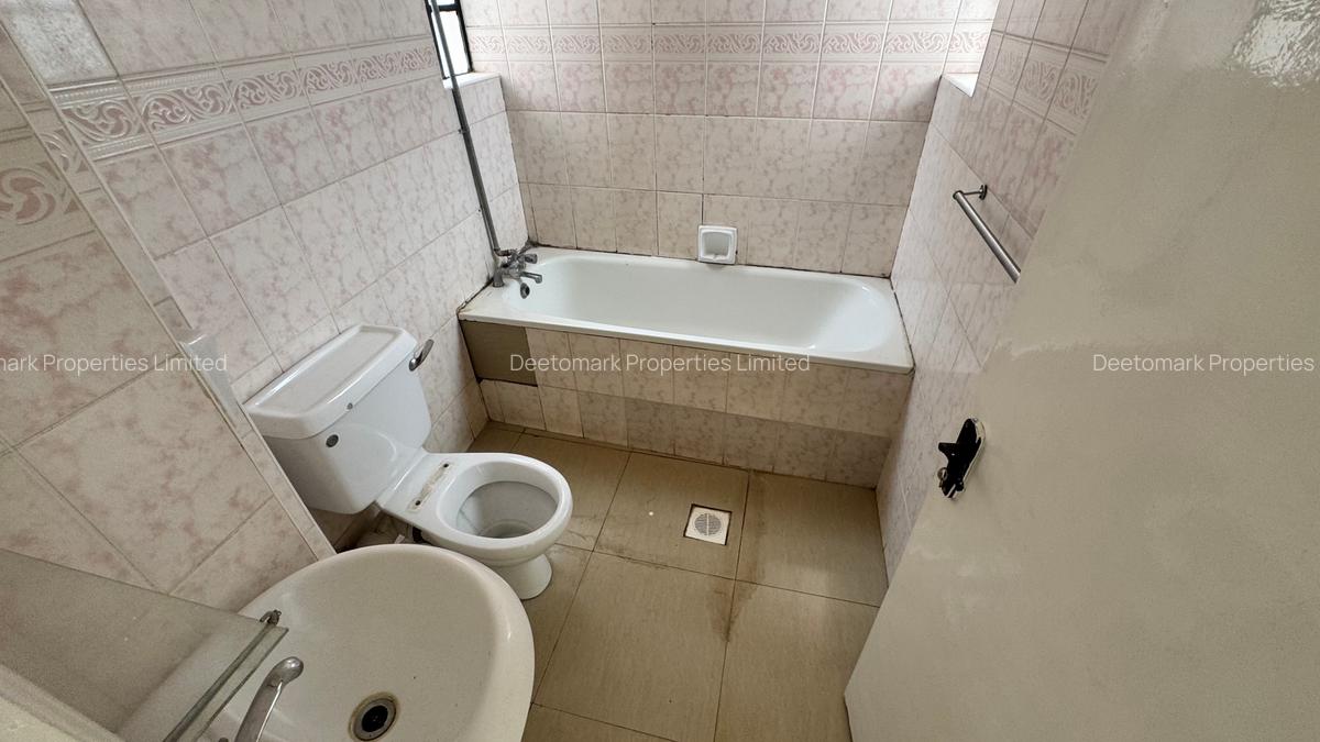 3 Bed Apartment with En Suite at Langata - 14