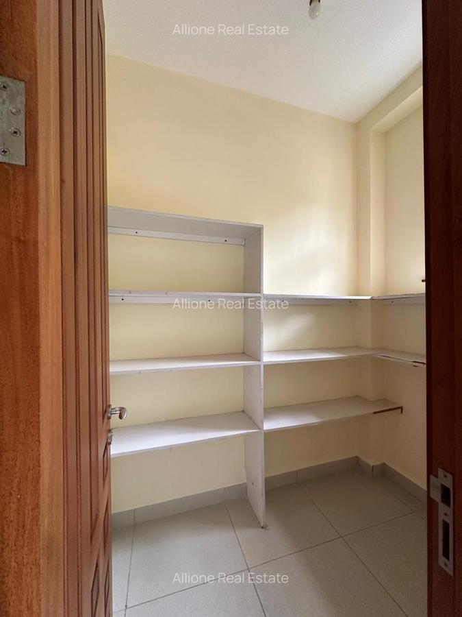 5 Bed Townhouse at Close To Junction Mall - 6