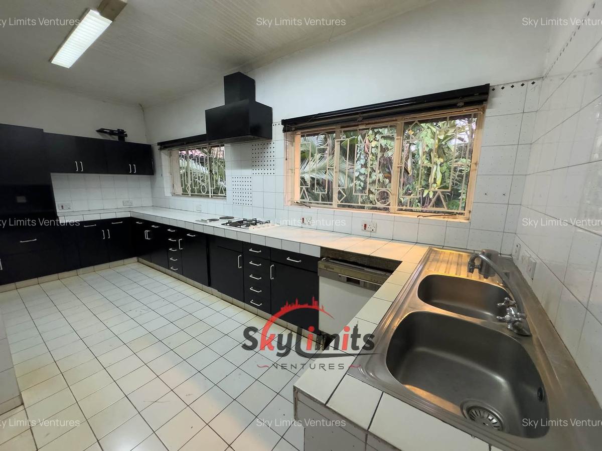 4 Bed House with Staff Quarters in Kitisuru - 5