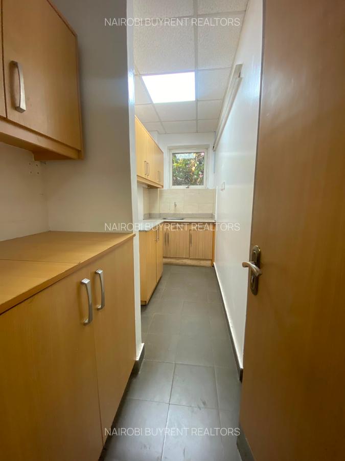 2,500 ft² Commercial Property with Fibre Internet in Riverside - 12