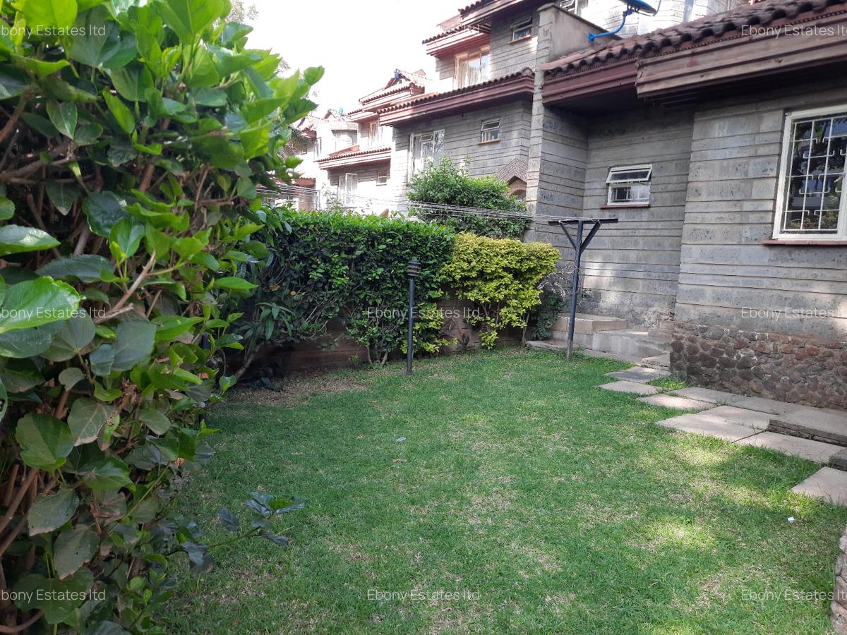 4 Bed Townhouse with En Suite in Lavington - 5