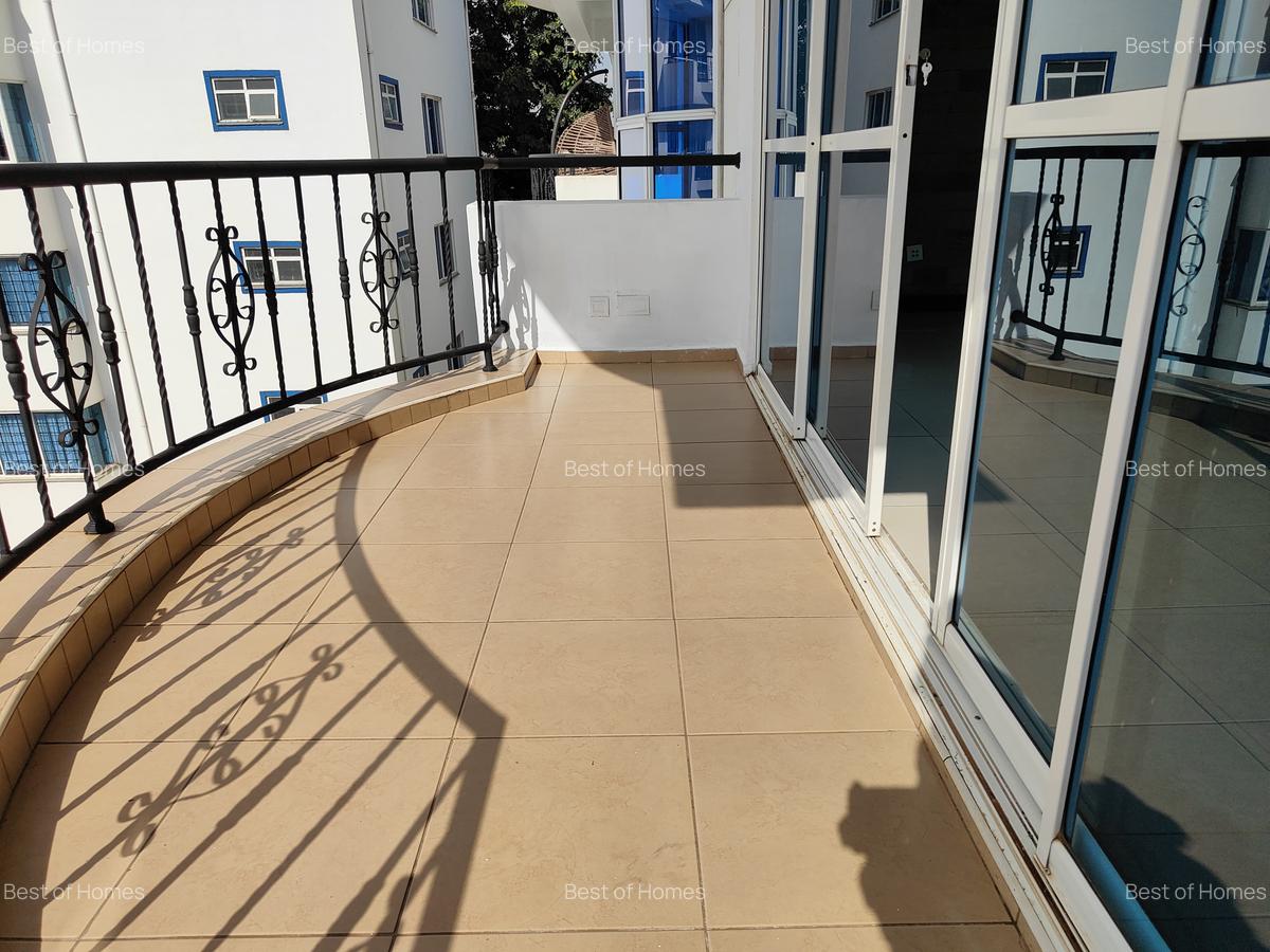 4 Bed Apartment with En Suite in Westlands Area - 13