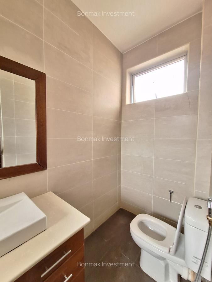 5 Bed Townhouse with En Suite at Lavington Green - 9