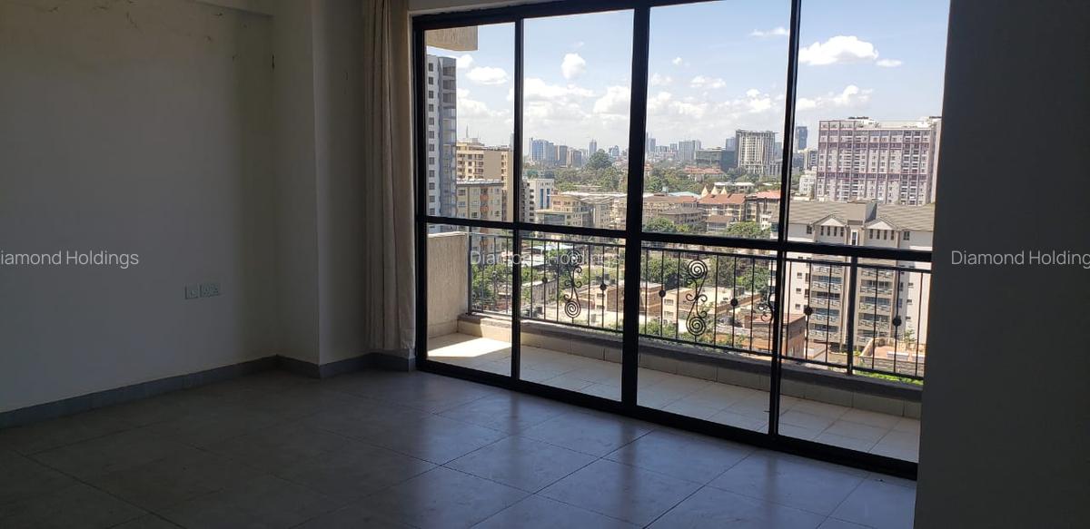 2 Bed Apartment with En Suite at Parklands - 4