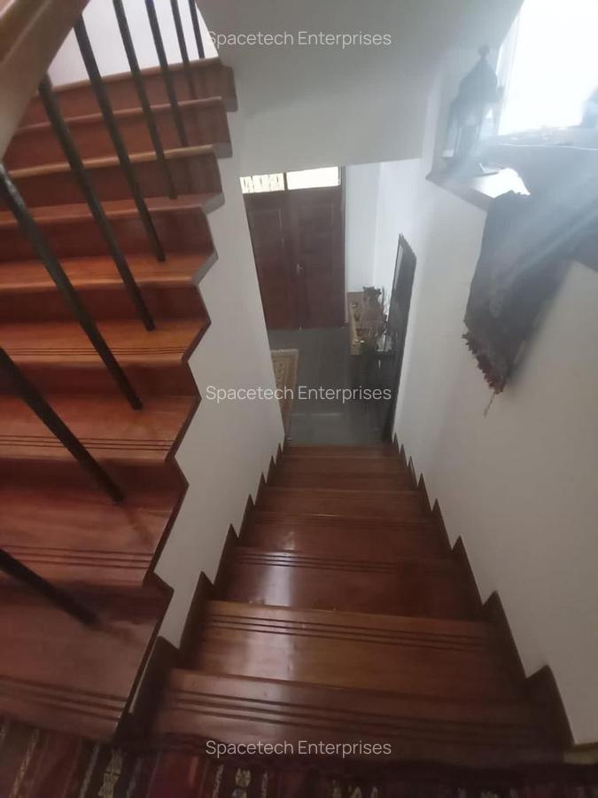 4 Bed Townhouse with En Suite in Spring Valley - 20