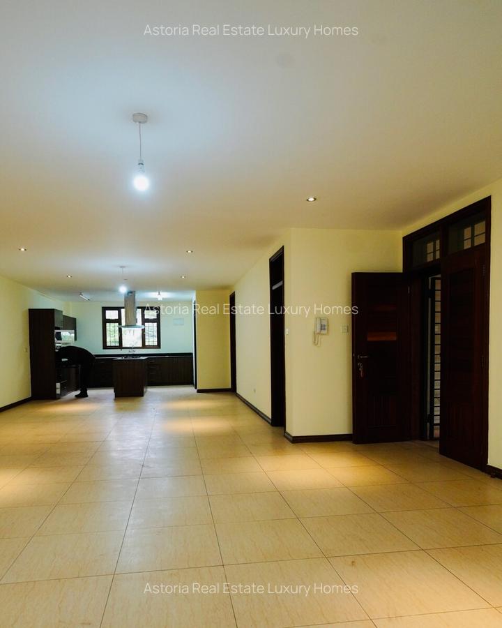 3 Bed Apartment with En Suite at 2026-536 3 Bed - 14