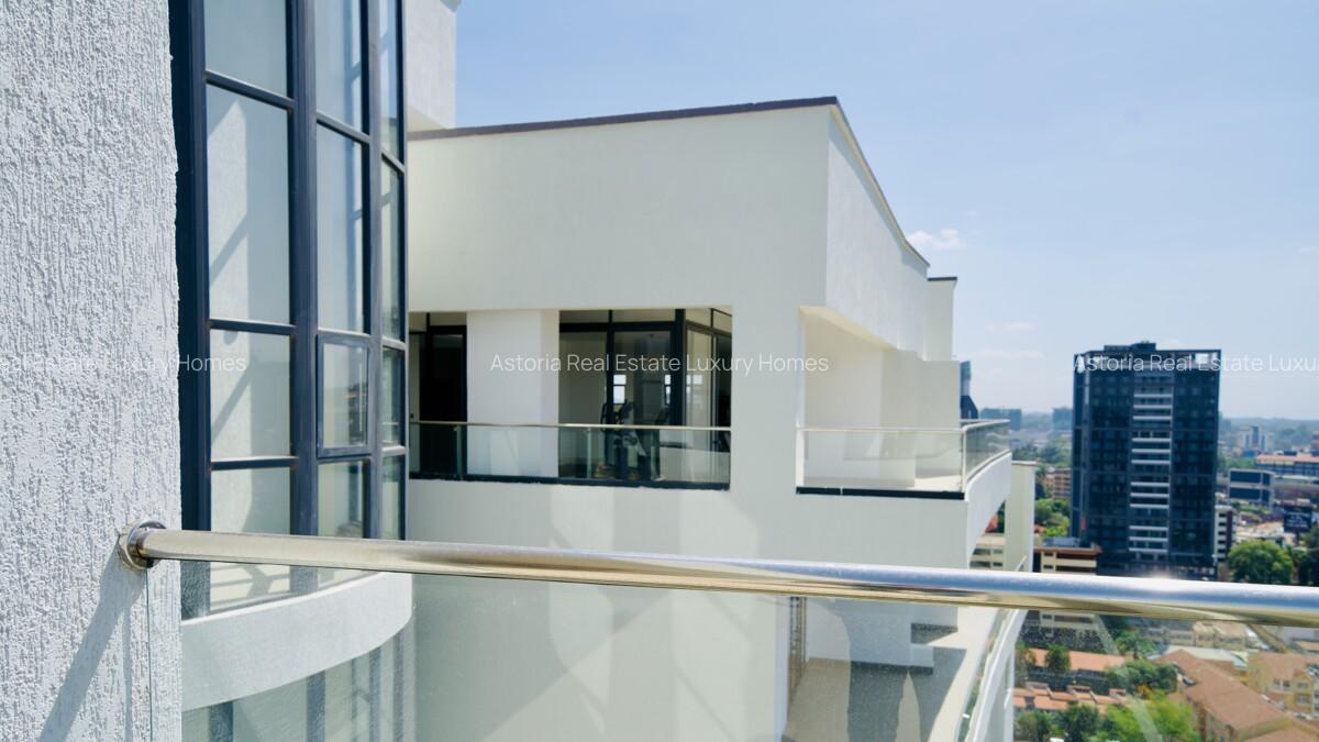 4 Bed Apartment with En Suite at 2026-128 - 16