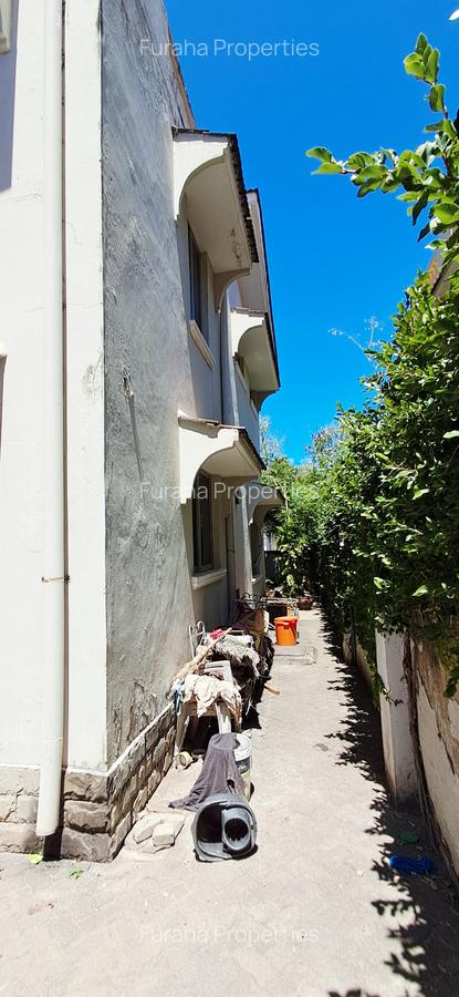 5 Bed House with En Suite at Nyali - 14