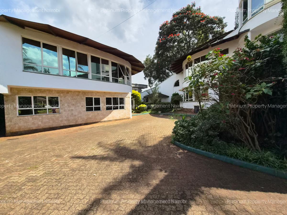 Furnished 1 Bed Apartment with En Suite at Mimosa Close - 17
