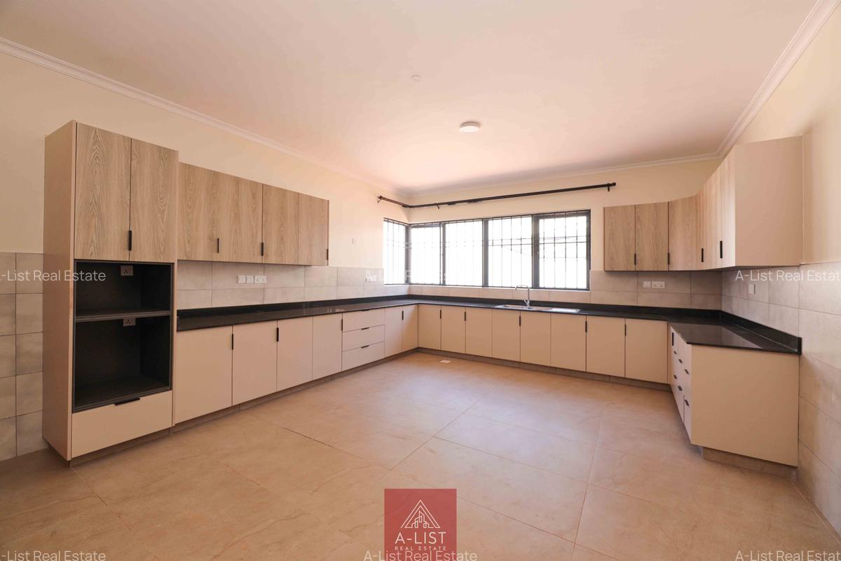 6 Bed Villa with En Suite at Kibagare Way - 7