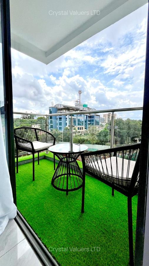 Serviced 1 Bed Apartment with En Suite in Westlands Area - 11