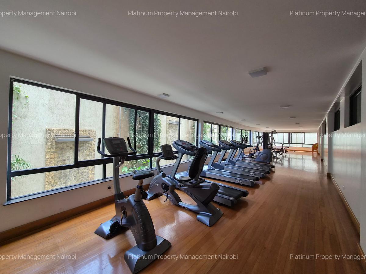 3 Bed Apartment with En Suite at Second Parklands - 19