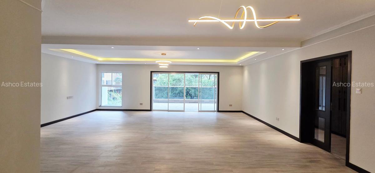 3 Bed Apartment with En Suite at Riverside Drive - 8
