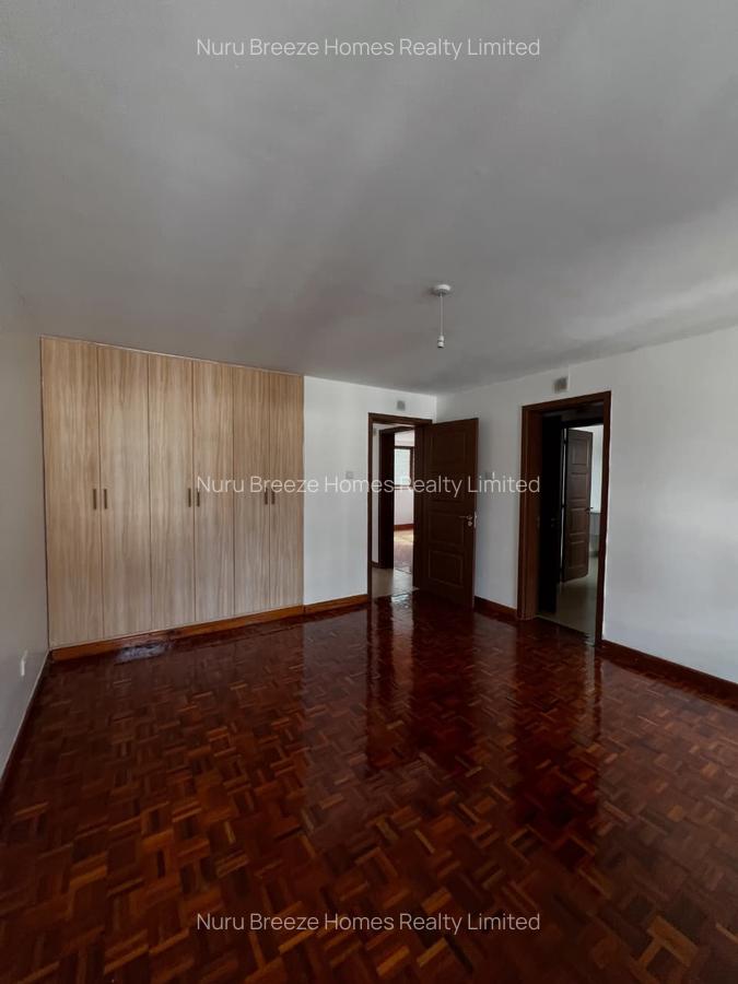 5 Bed Townhouse with En Suite in Kileleshwa - 15