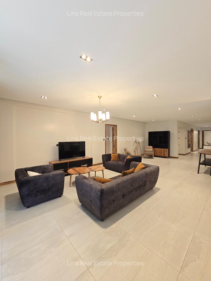 Furnished 4 Bed Apartment with En Suite in Spring Valley - 20