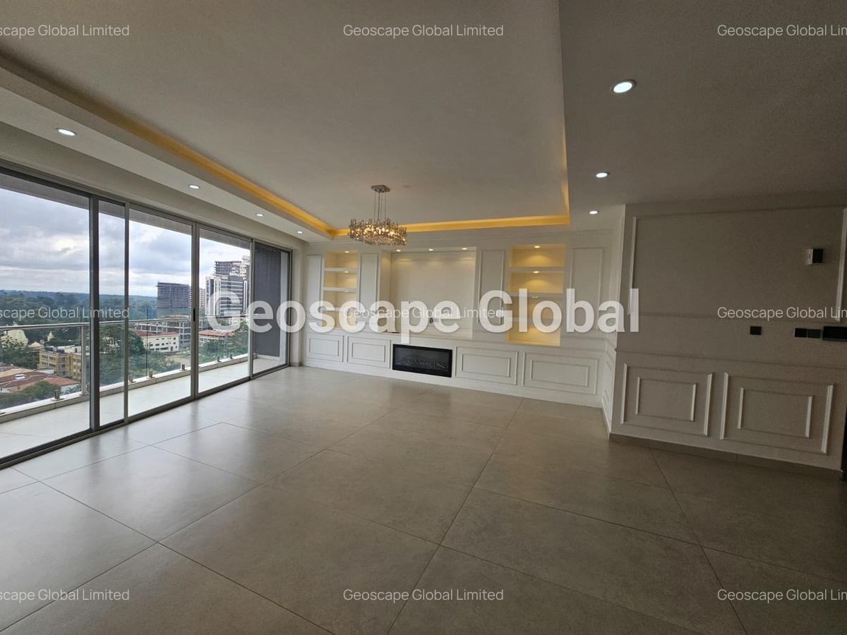 4 Bed Apartment with En Suite in Spring Valley - 5