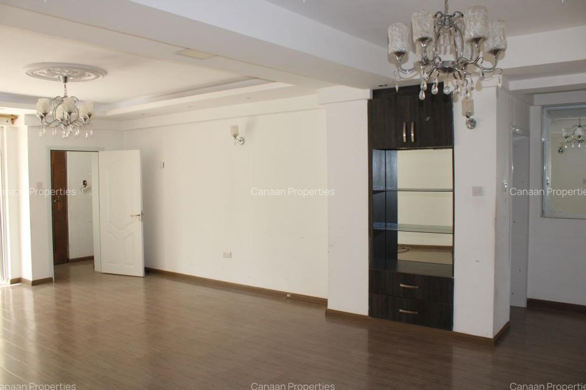 3 Bed Apartment with En Suite in Westlands Area - 1