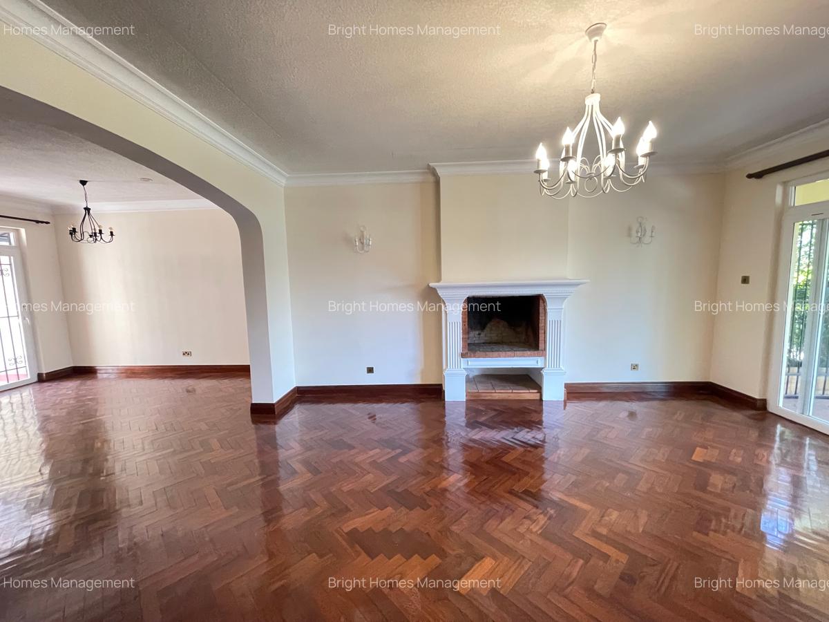 4 Bed Townhouse with En Suite in Westlands Area - 4