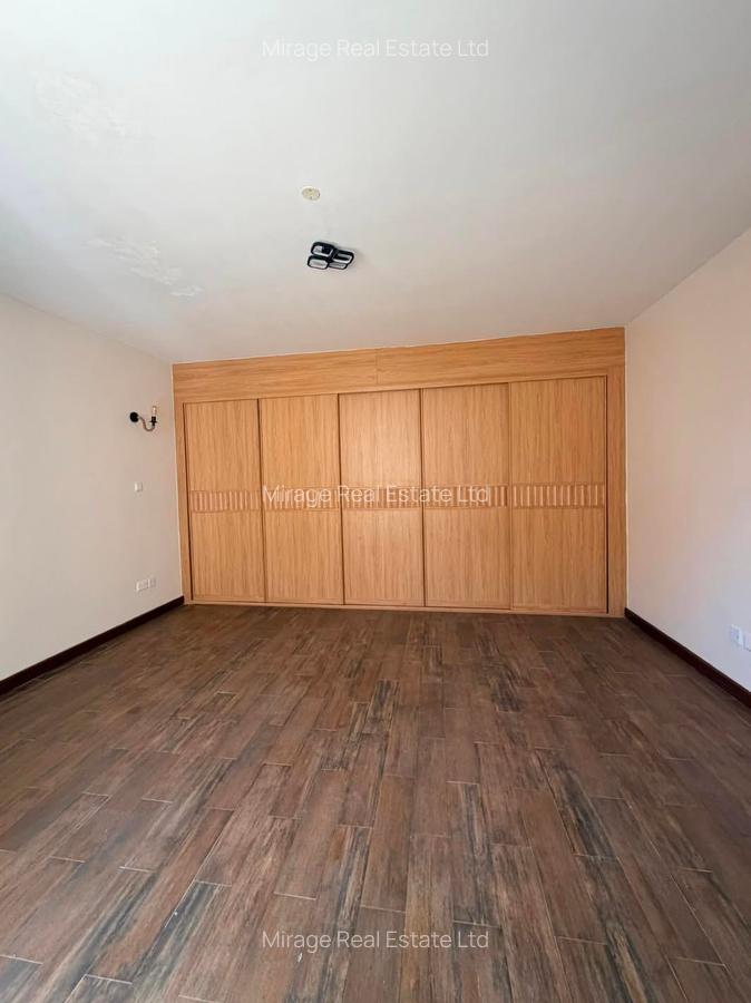 4 Bed Apartment with En Suite in General Mathenge - 12