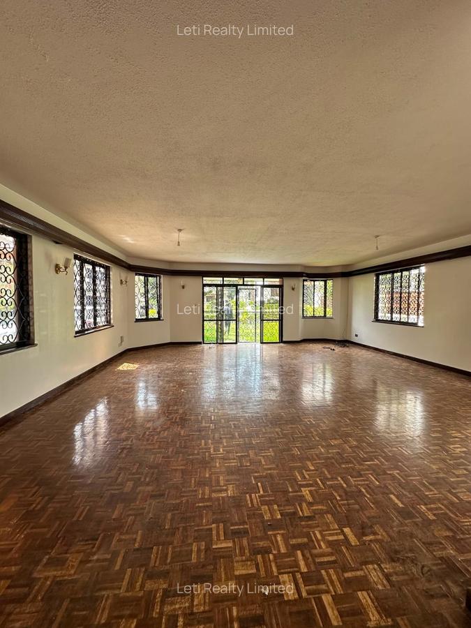 5 Bed Townhouse with En Suite in Kilimani - 4