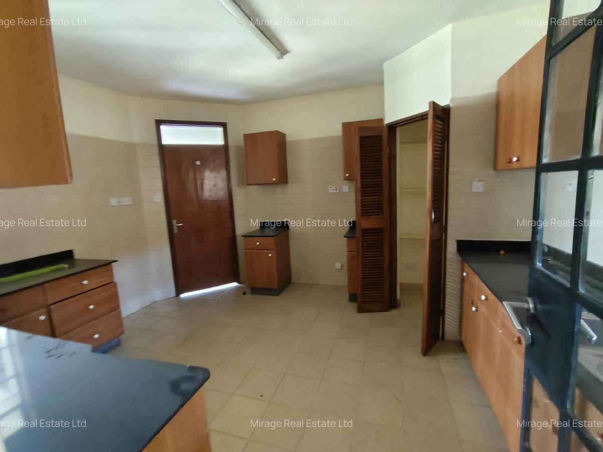 3 Bed Apartment with Swimming Pool in State House - 11