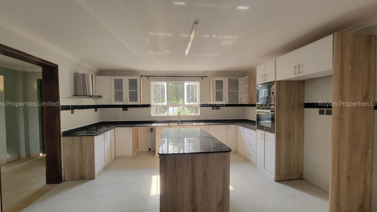 4 Bed House with En Suite in Kiambu Road - 6