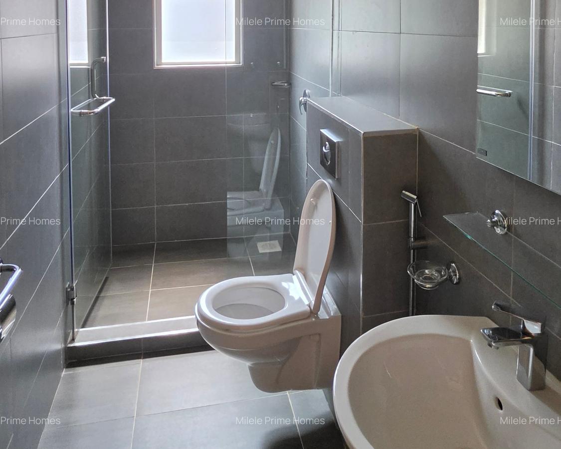 4 Bed Villa with En Suite at Paradise Lost Road - 11