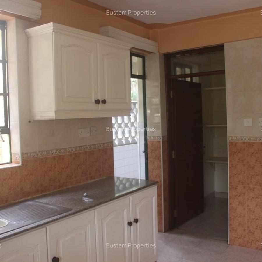 4 Bed Apartment with En Suite in Kilimani - 8