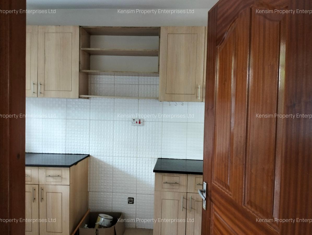 4 Bed Townhouse with En Suite in Kitisuru - 11
