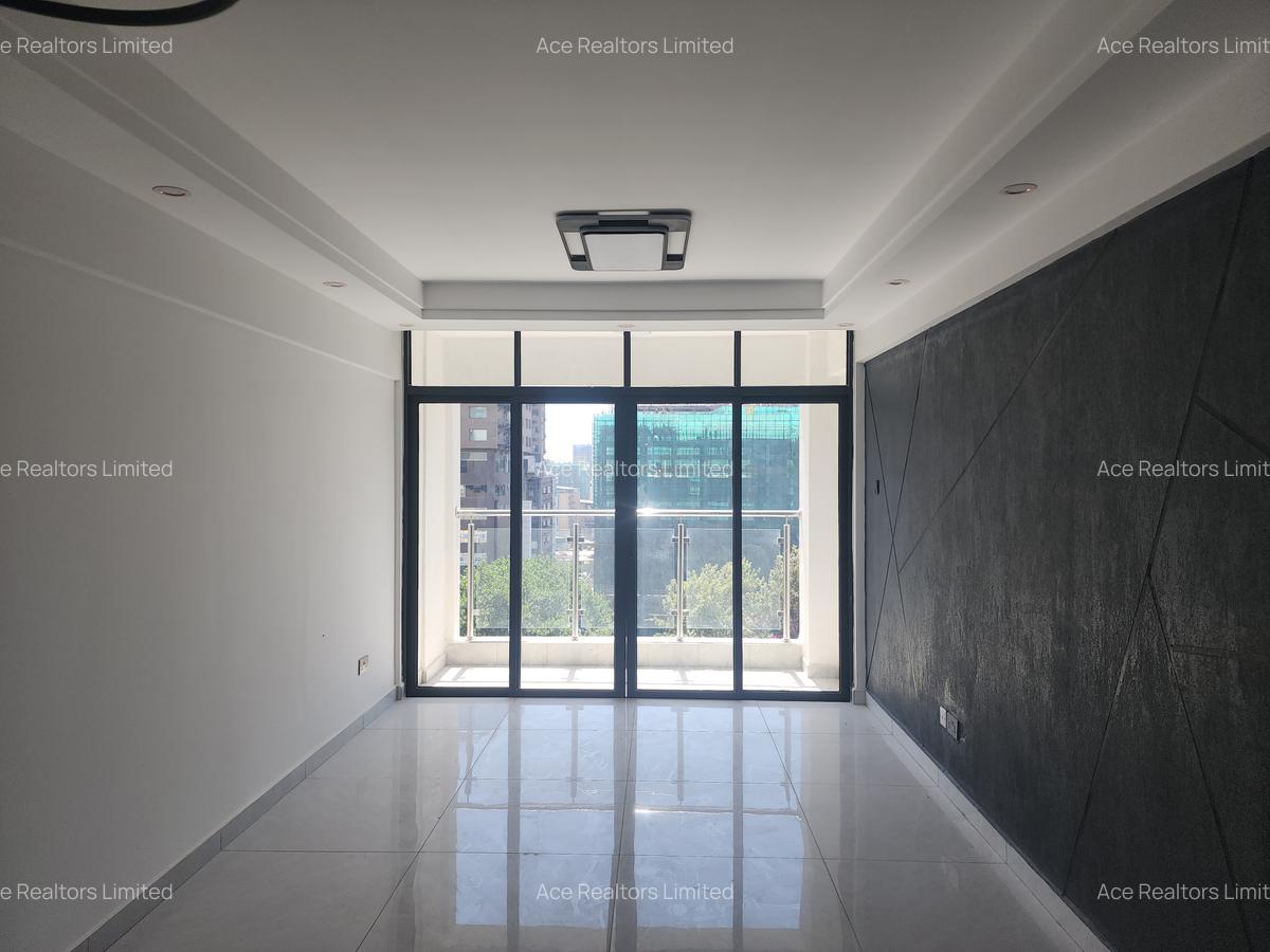 2 Bed Apartment with En Suite at Westlands Road - 4