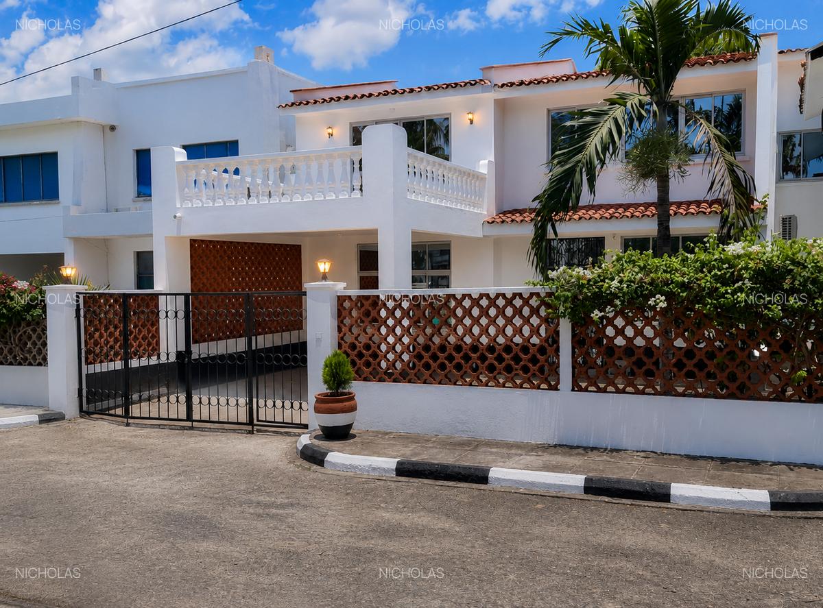 4 Bed Villa with En Suite at Twiga Road - 2