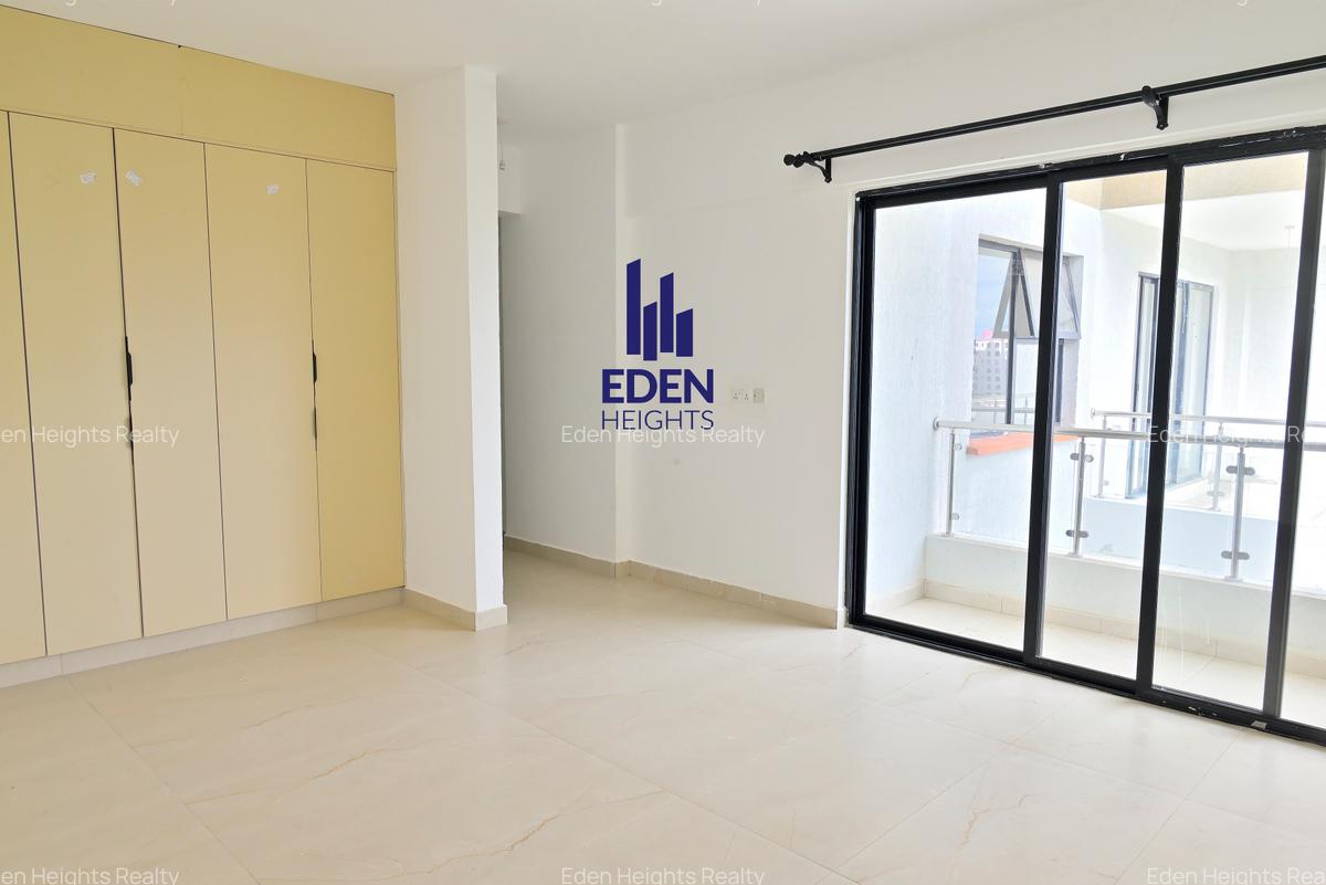 3 Bed Apartment with En Suite in General Mathenge - 11