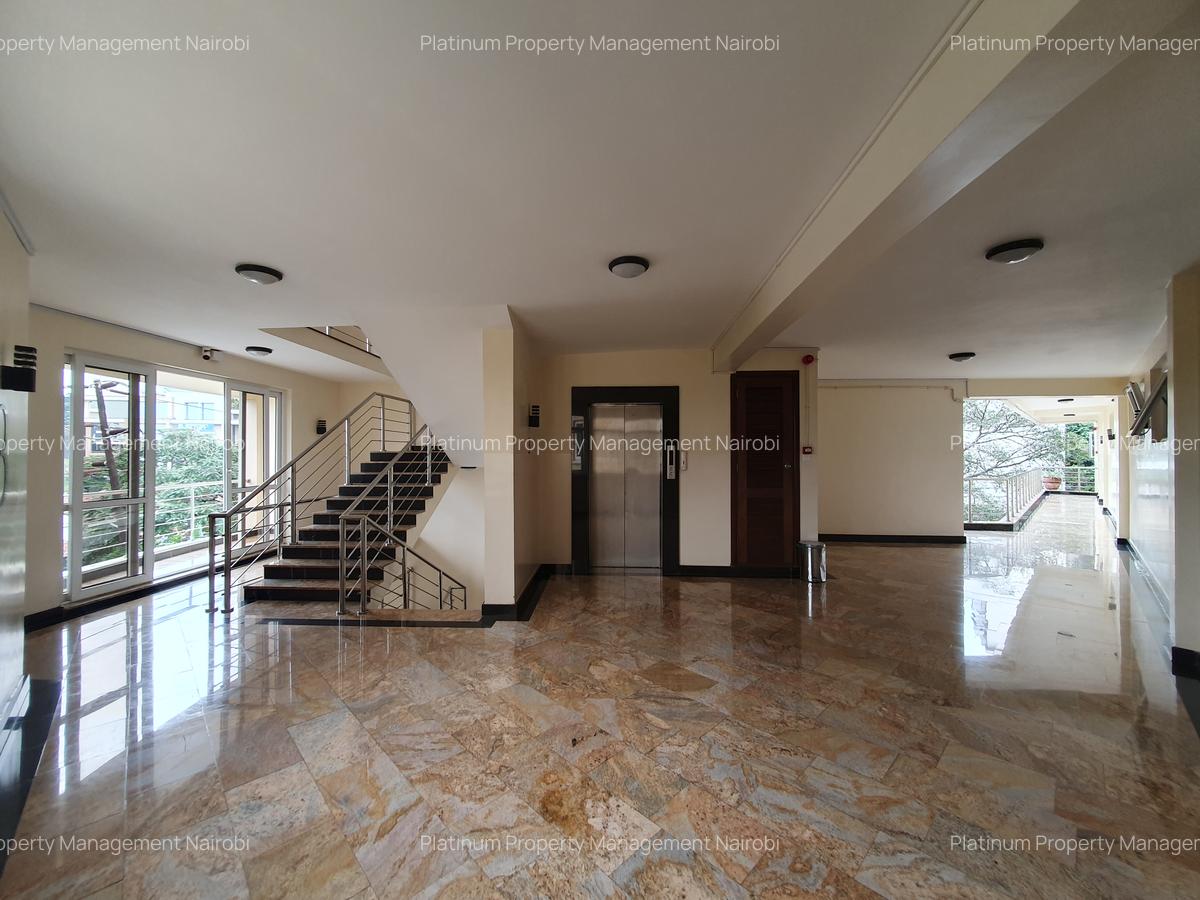 Serviced 2 Bed Apartment with En Suite at Brookside - 14