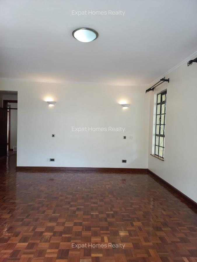 5 Bed Villa with En Suite in Lavington - 5