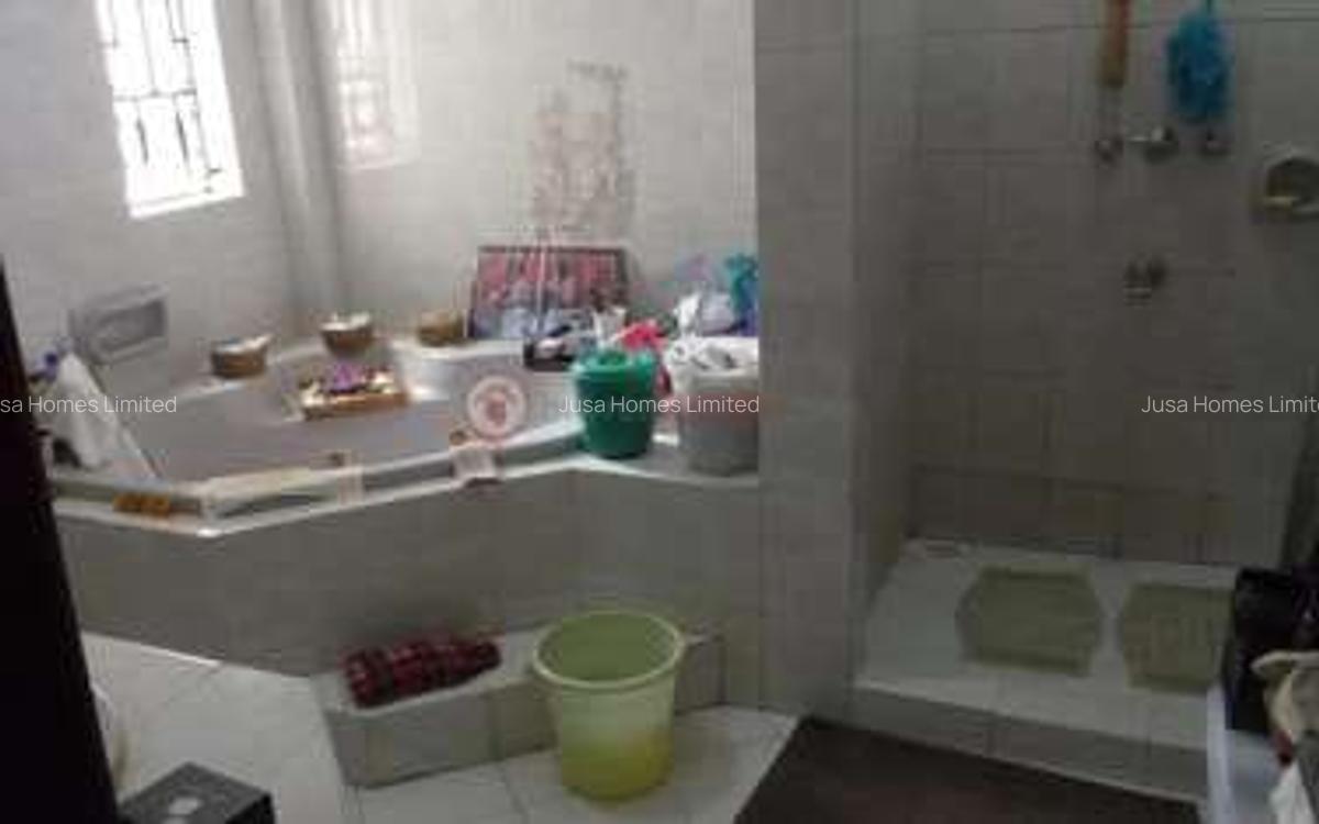 5 Bed House in Riverside - 7