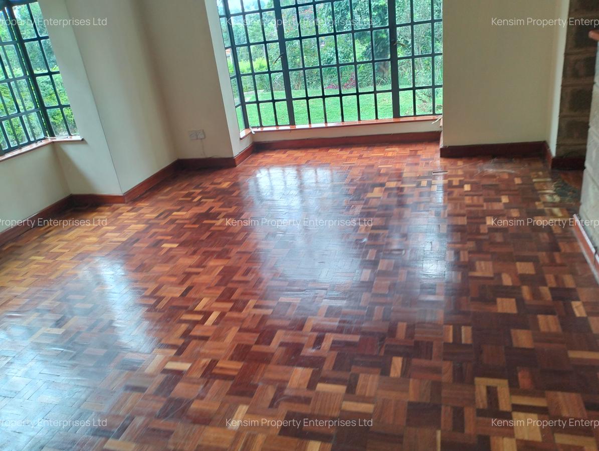 4 Bed Townhouse with En Suite in Nyari - 17