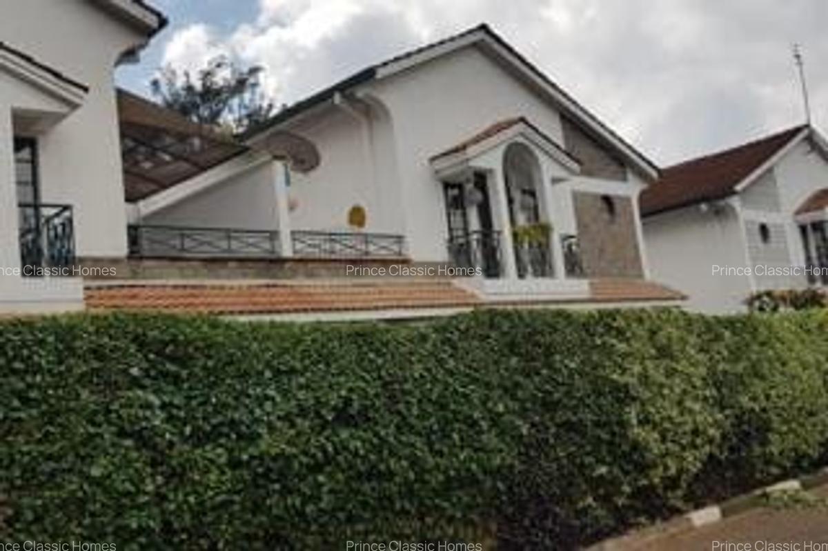 5 Bed Villa with En Suite in Lavington - 8