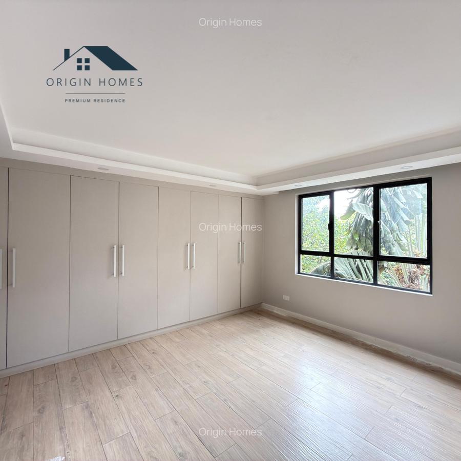 3 Bed Apartment with En Suite at Lavington - 14