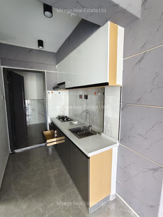 1 Bed Apartment with Gym in Kilimani - 5