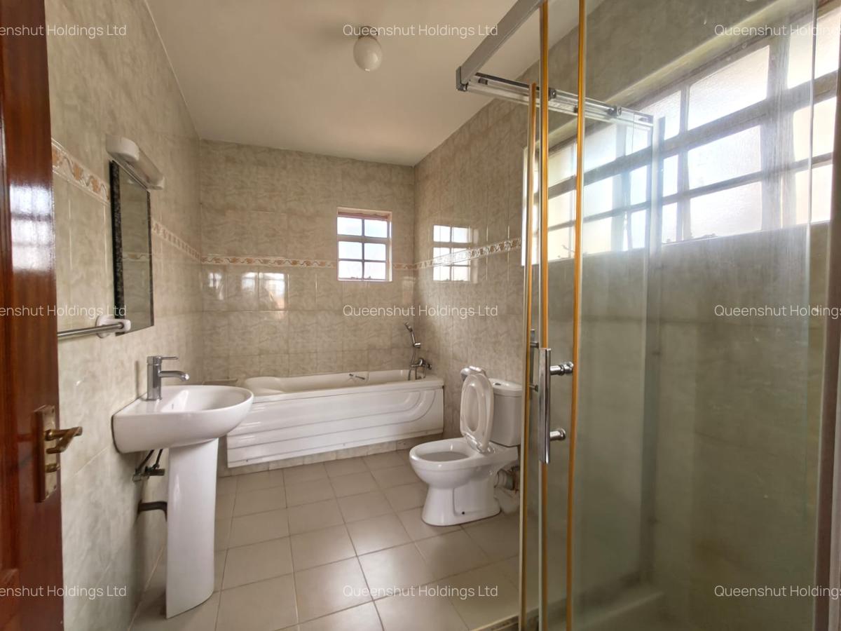 4 Bed Townhouse with En Suite in Kiambu Road - 19