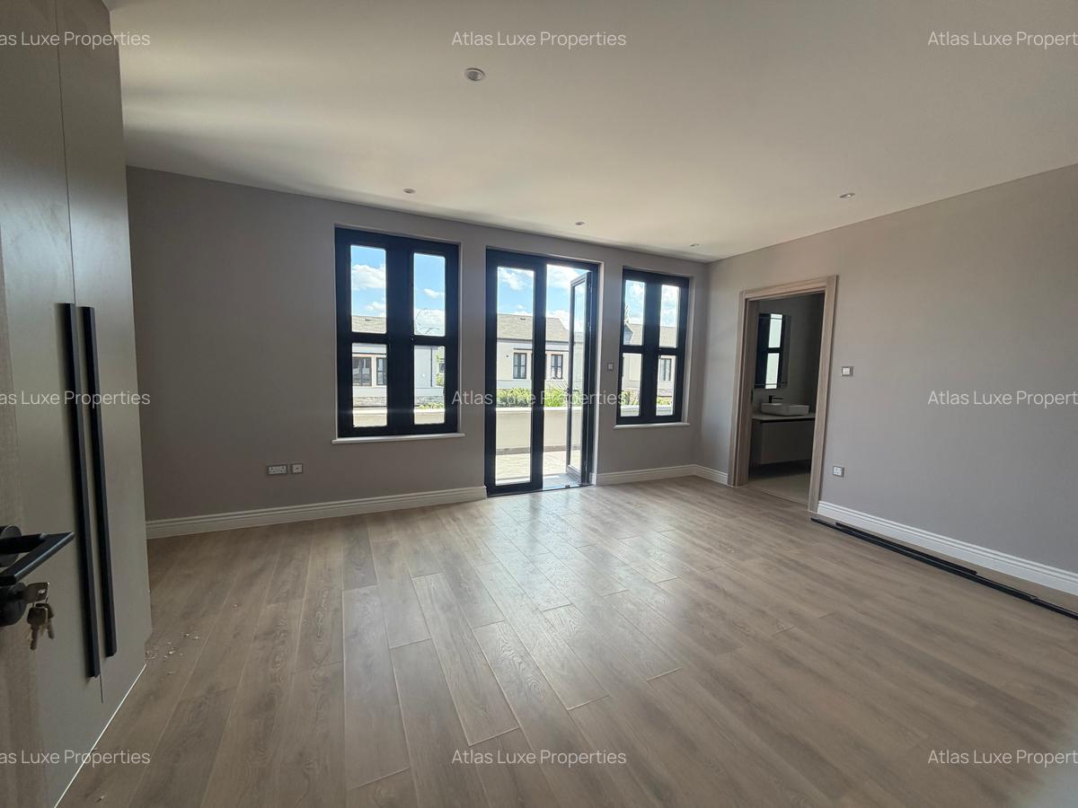 4 Bed Villa with En Suite in Runda - 8
