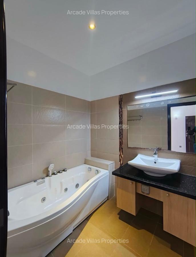 3 Bed Apartment with Swimming Pool in Kileleshwa - 8