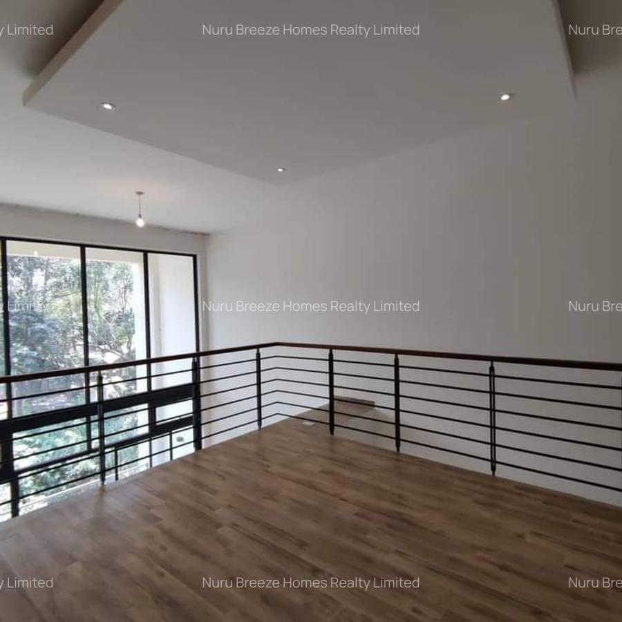 3 Bed Apartment with En Suite in Riverside - 12