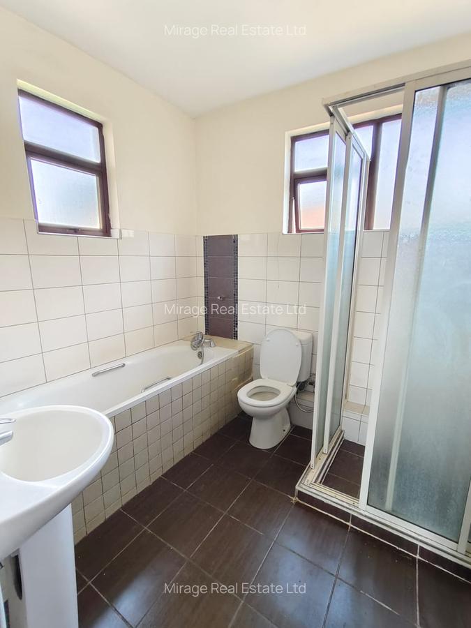 3 Bed Apartment with En Suite in Kilimani - 15
