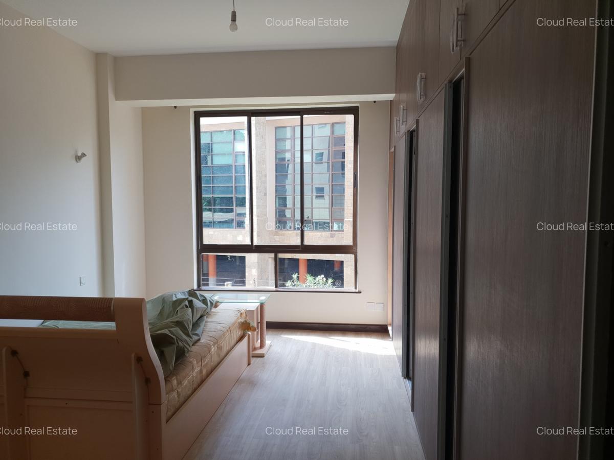 3 Bed Apartment with En Suite in Westlands Area - 11