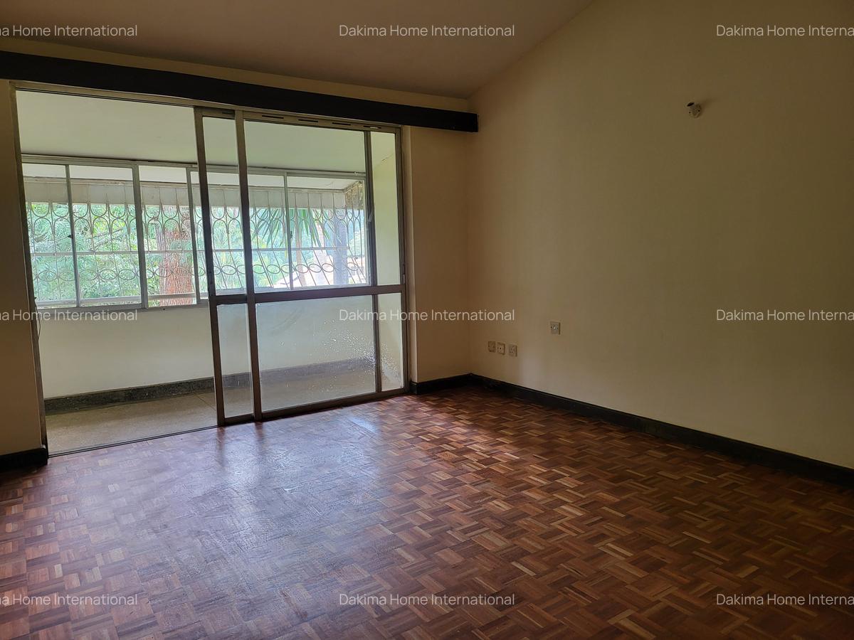 4 Bed Townhouse with En Suite in Spring Valley - 14