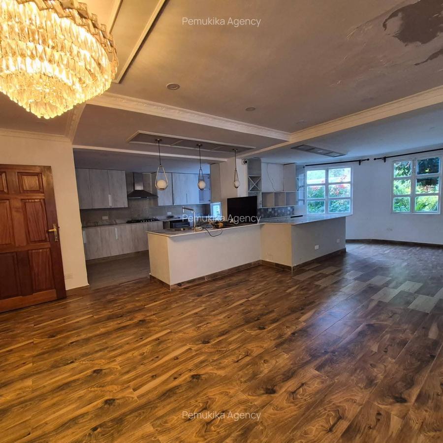 5 Bed Townhouse with En Suite in Runda - 10
